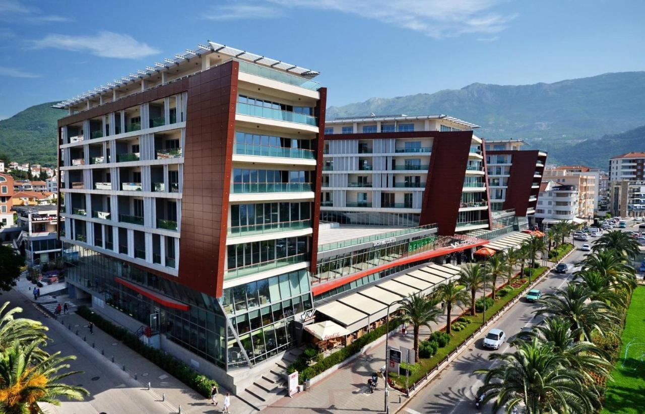 Apartment Plaza *