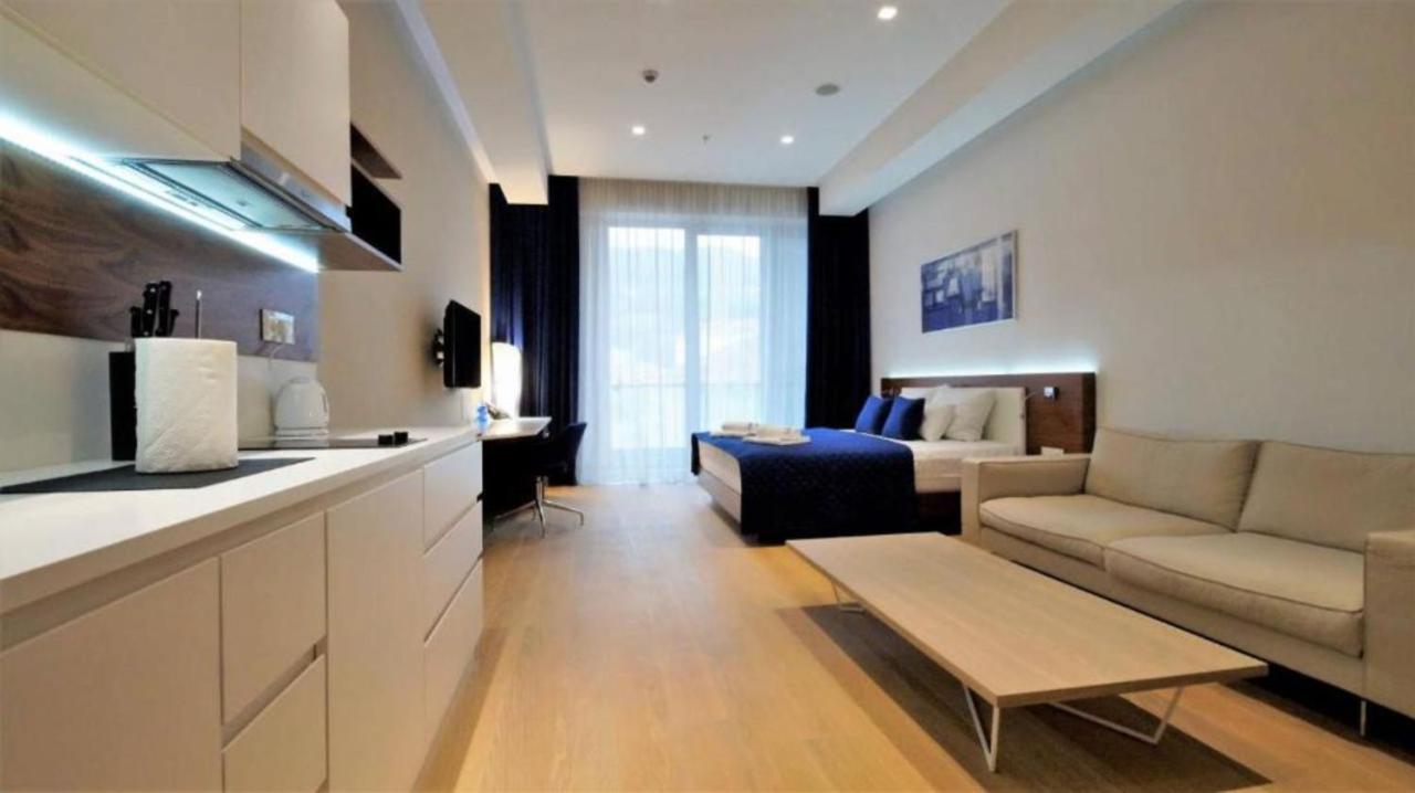 Apartment Plaza *