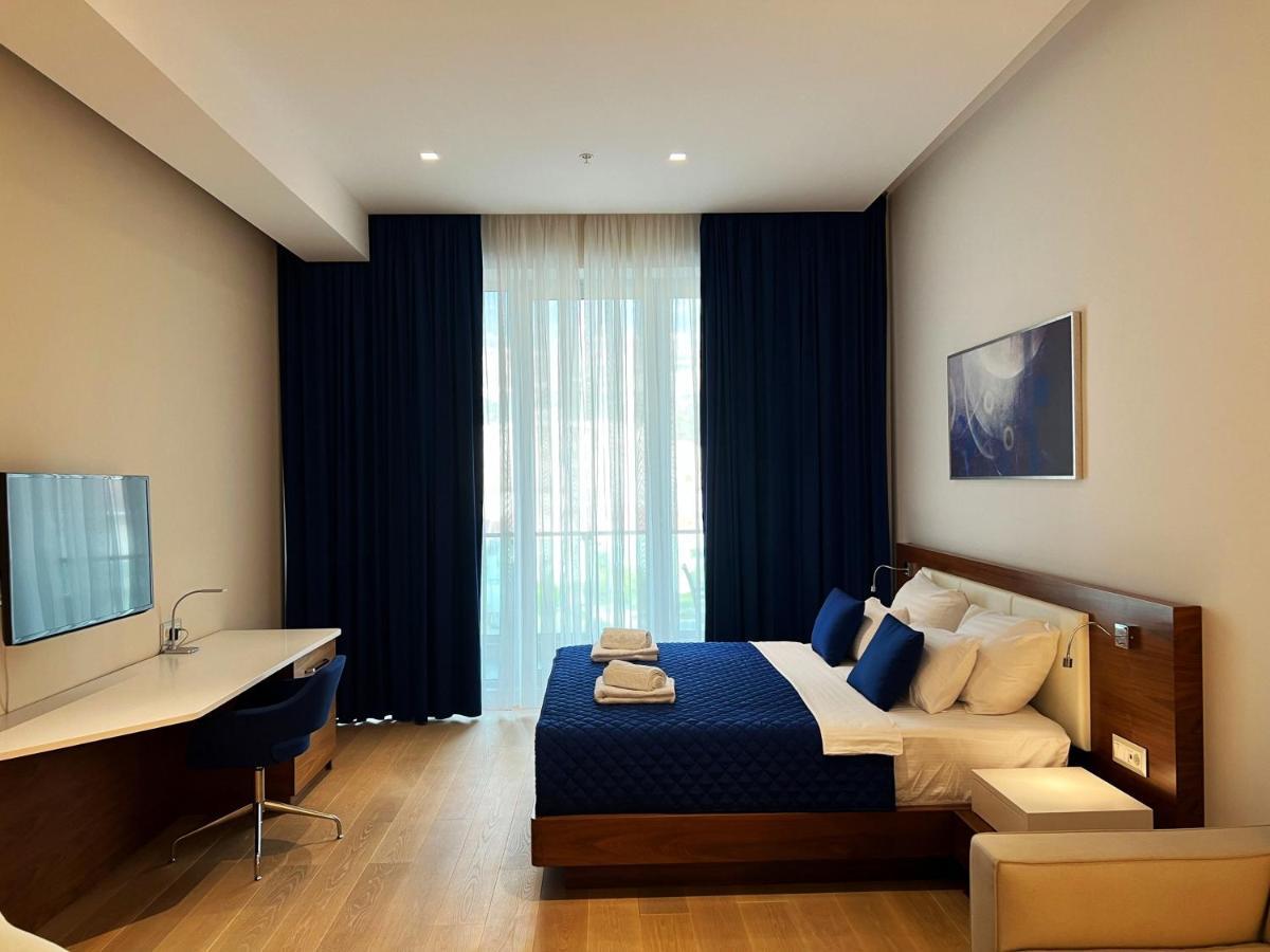Apartment Plaza *